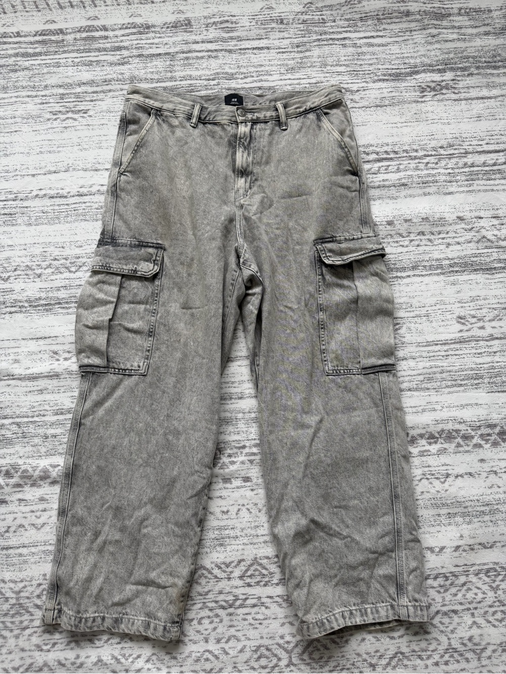 H&M Light Gray Cargo Pants with Side Flap Pockets